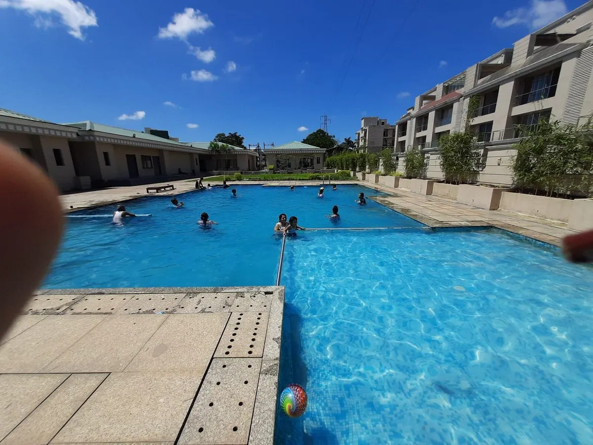 Family enjoying in Swimming pool in Vivaant retreat 48 Hours in Igatpuri travel itinerary guide